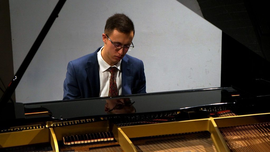 Enrique Campos